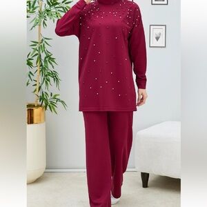 Women’s burgundy unlined rhinestone set